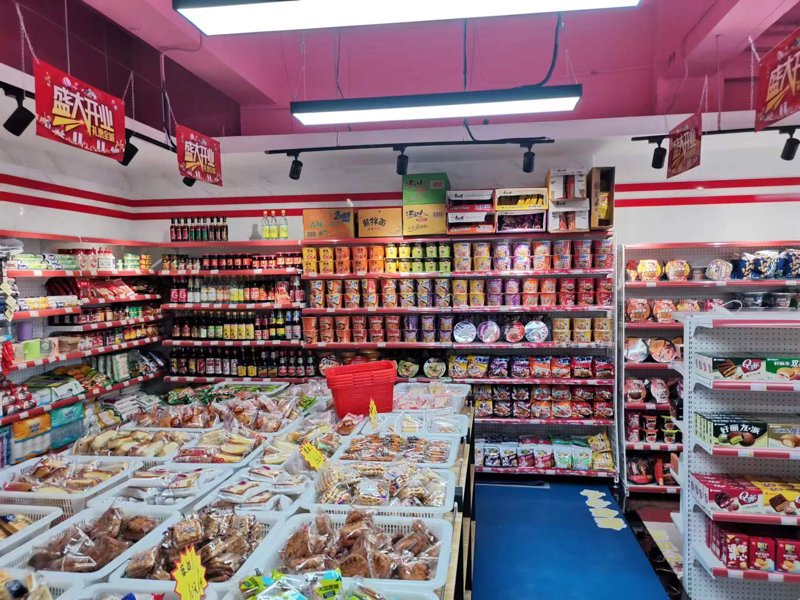 如何在激烈的市场中脱颖而出?食品饮料批发行业的竞争日益激烈,怎样才能让你的生意更上一层楼呢?本文将通过对比分析,探讨成功的关键因素。